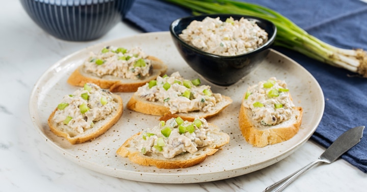 Creamy Smoked Bangus And Garlic Spread Recipe