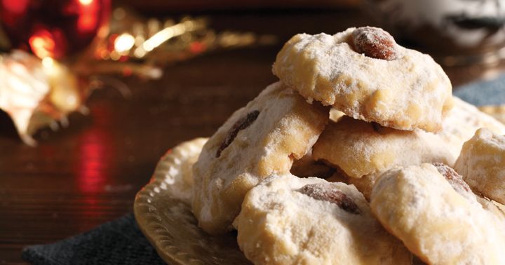 Snow-Capped Almond Cookies